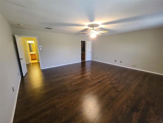 Building Photo - 2502 Cattleman Dr