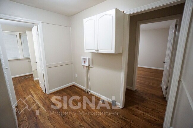 Building Photo - 1194 Birmingham St