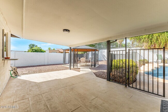 Building Photo - 15014 N 20th St