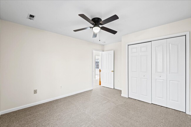 Building Photo - Near VRE and I-95!