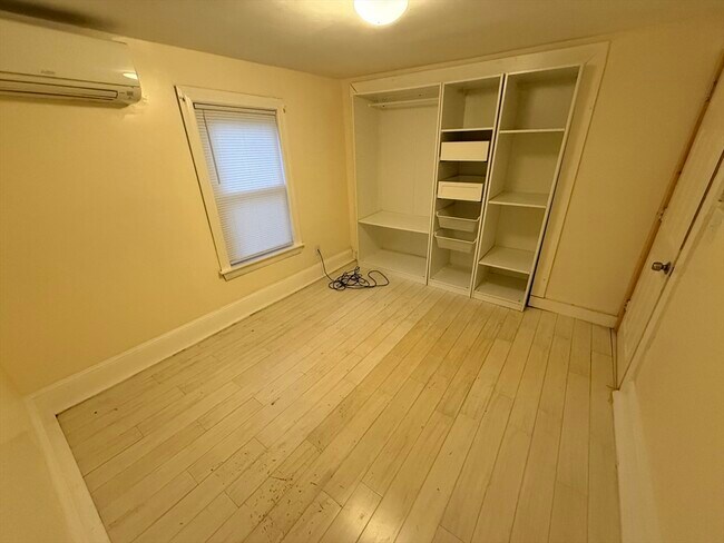 Building Photo - 1208 Morton St