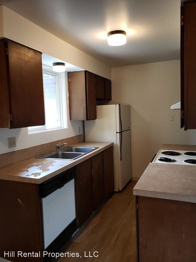 Building Photo - 2 br, 1 bath Apartment - 115 S Lilly Street