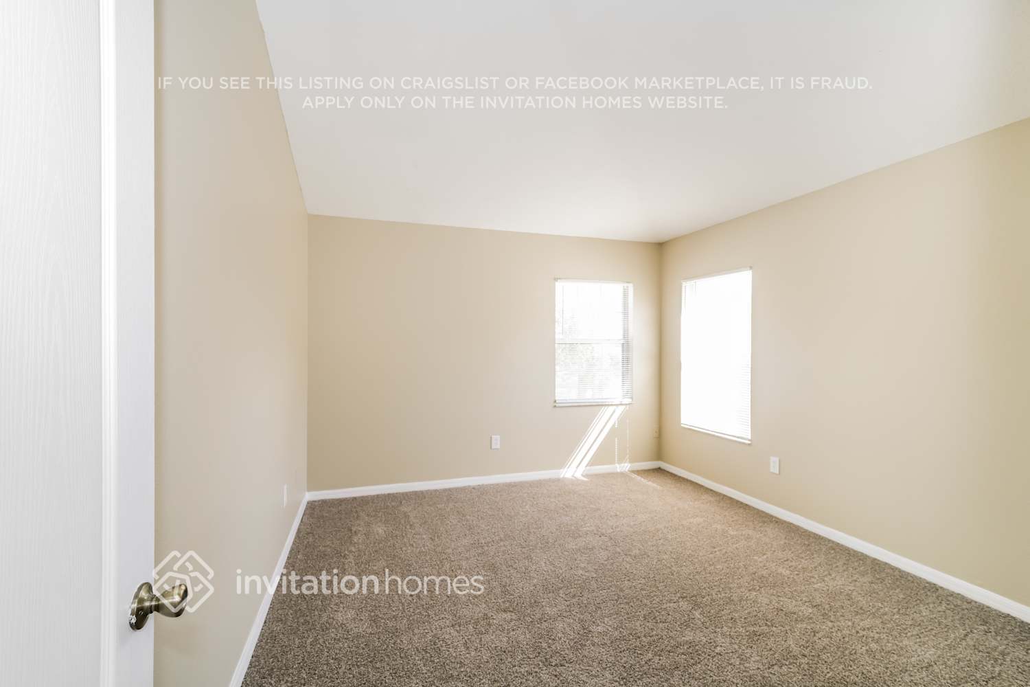 Building Photo - 18540 Kentisbury Ct