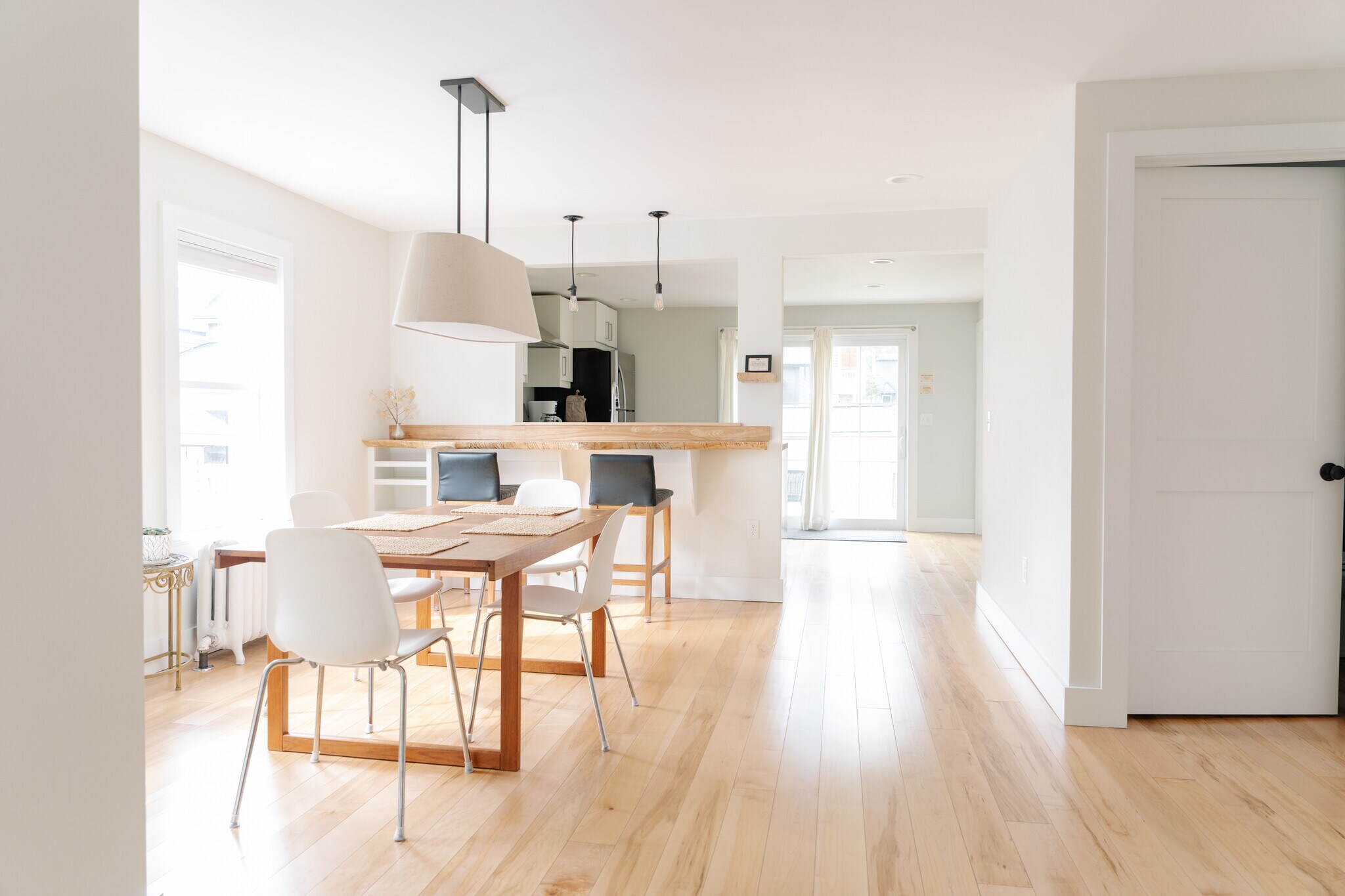Dining room - 80 Maple St