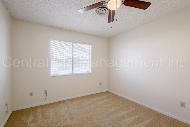 Building Photo - 3 Bedroom/2 Bath with a Pool - $2495 Per M...