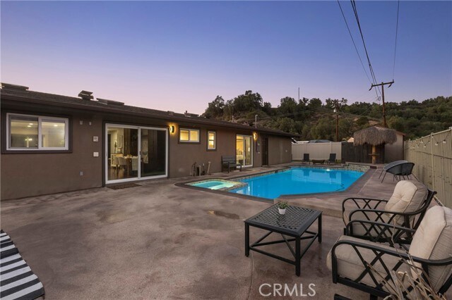 Building Photo - 1377 Hazelwood Pl