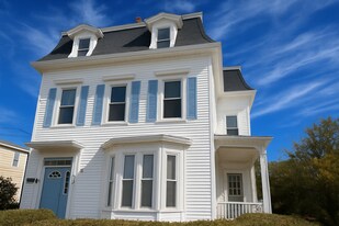 Building Photo - 127 Court St