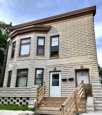 Building Photo - 507 Minnehaha Ave E