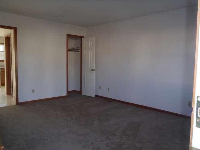 Building Photo - 4006 Beacon Hill Ct