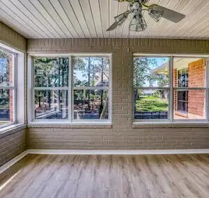 Building Photo - 529 Long Lake Dr