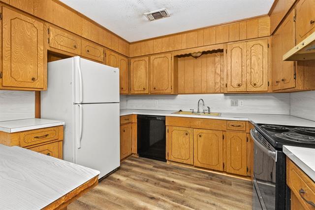 Building Photo - 706 S Manson St