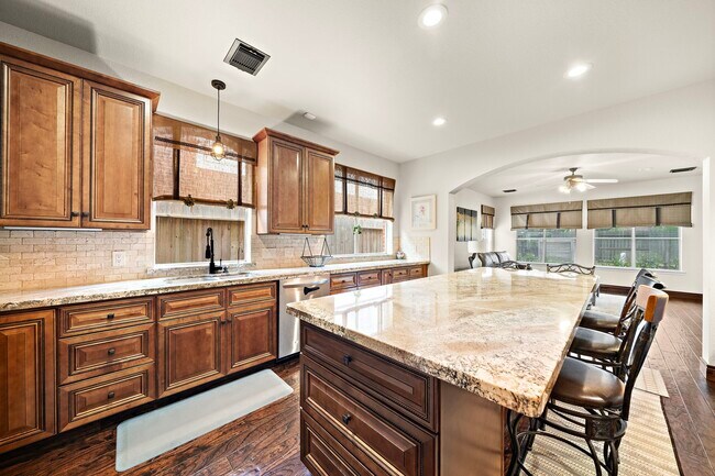Building Photo - 22634 Cascade Springs Dr