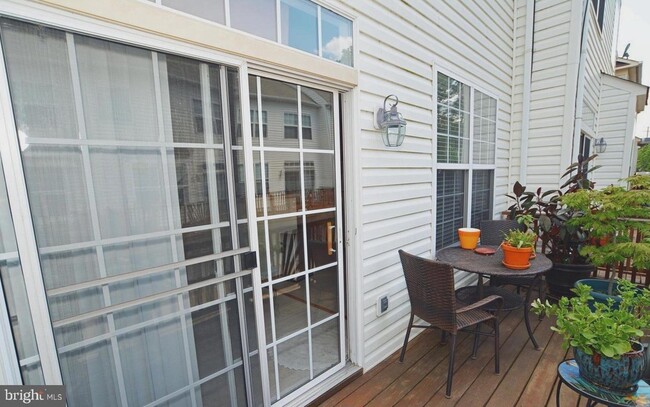 Building Photo - 2303 Huntington Station Ct