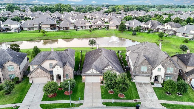 Building Photo - 13815 Wixford Trail