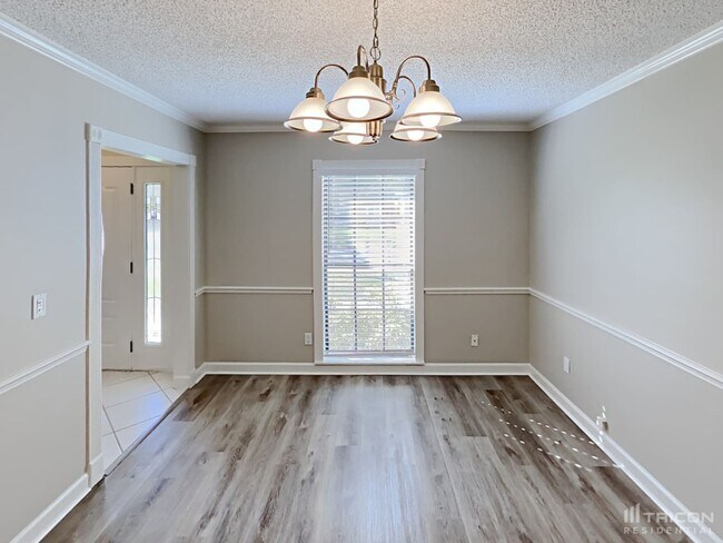Building Photo - 15927 Mystic Way