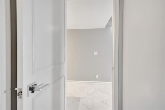 Building Photo - 1150 Hillsboro Mile