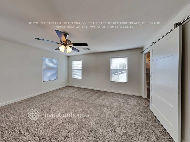 Building Photo - 242 N 69th Pl