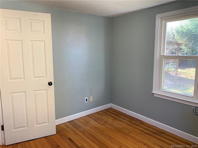 Building Photo - 54 Summit Ave