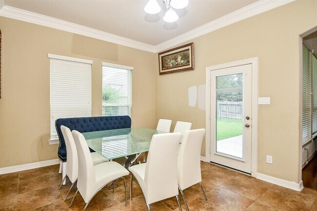 Building Photo - 1606 Locksley Ln