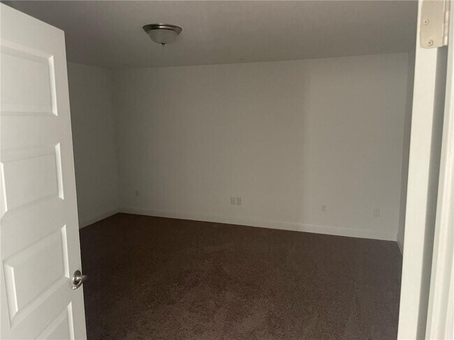 Building Photo - 300 Staunton Dr