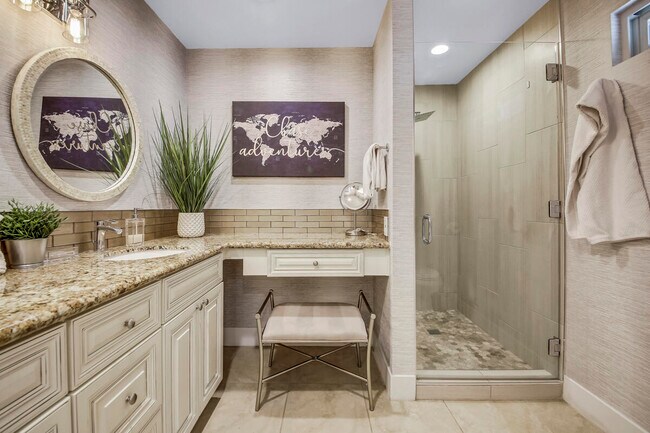 Building Photo - 2230 Tamarisk Rd