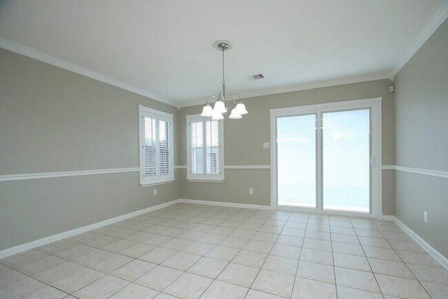 Building Photo - 22206 Orchard Dale Dr