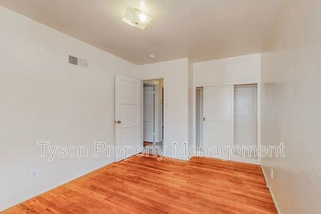 Building Photo - 6021 Aspen Ave NE