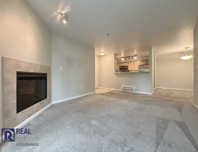 Building Photo - 780 NW 185th Ave