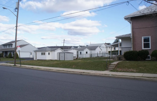 Building Photo - Fleetwood Borough Rental