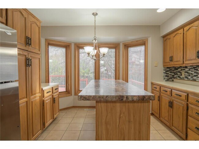 Building Photo - 5245 Clayton Dr