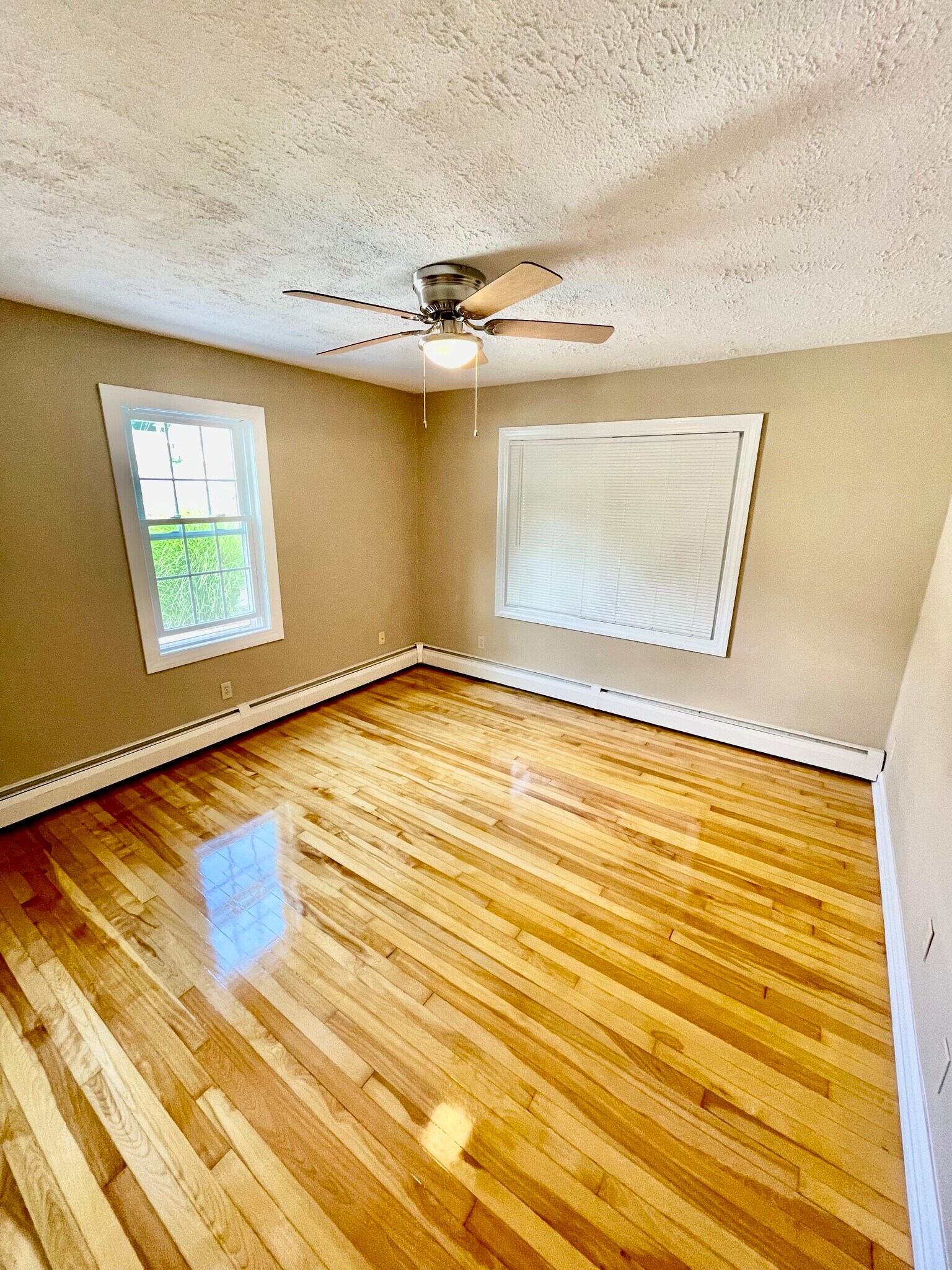 Building Photo - 6 Madeline St