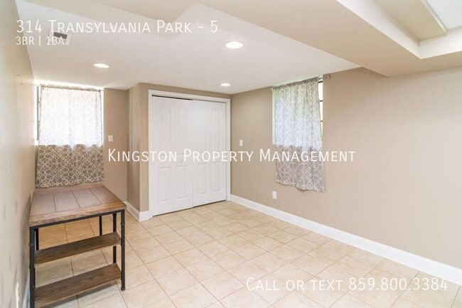 Building Photo - 314 Transylvania Park