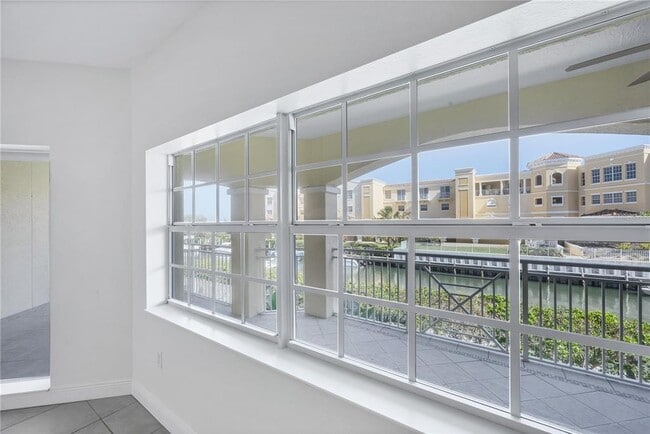 Building Photo - 14041 Bellagio Way