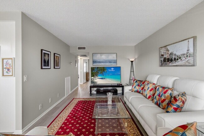 Building Photo - 4003 Wolverton E