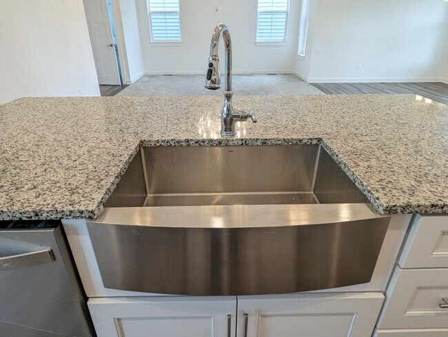 Building Photo - 1207 Marsalis Pl