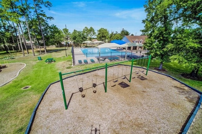 Building Photo - 3215 Legends Hill Ct
