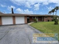 Building Photo - 606 N Shore Dr