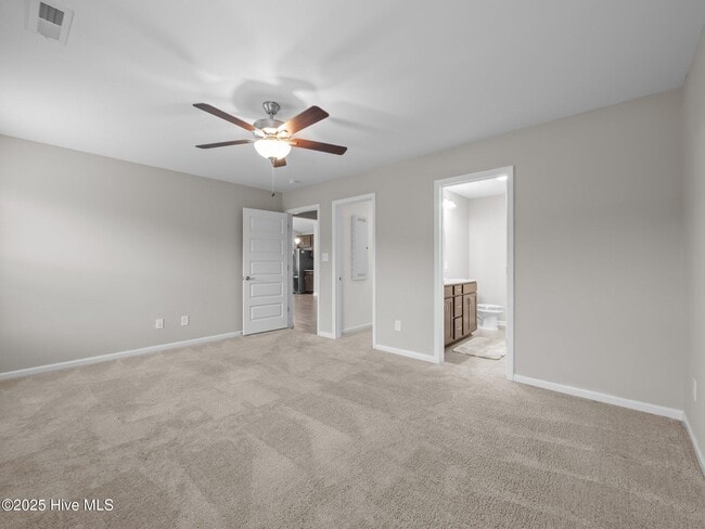 Building Photo - 227 Patriot Dr