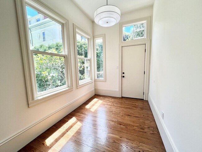 Building Photo - 625-627-627 Fillmore St
