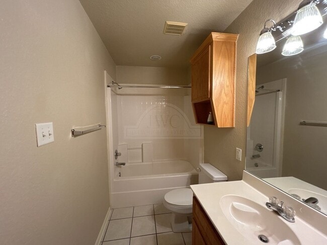 Building Photo - 4700 Pennington Ave