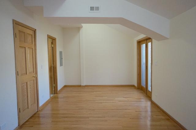 Building Photo - 2847 N Rockwell St