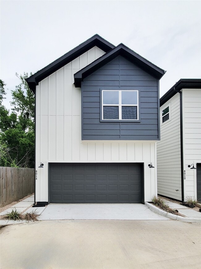 Building Photo - 8014 Huntington Spgs Ln