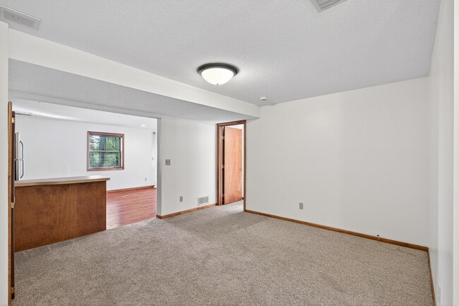 Building Photo - 15801 Andrie St NW