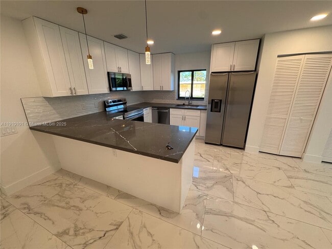 Primary Photo - 2430 NW 22nd Rd