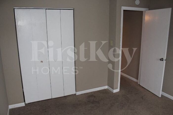 Building Photo - 2923 Grassy Creek Dr