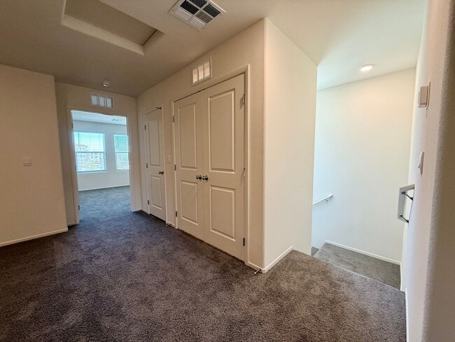 Building Photo - BRAND NEW 3 BED 2.5 BATH 2 CAR GARAGE TOWN...