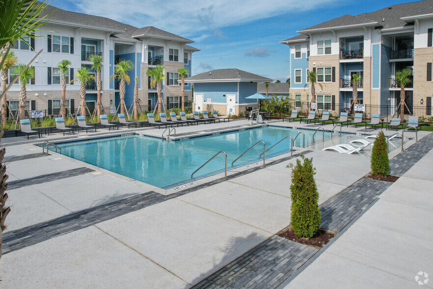 Pool View - The Banks at Bridgewater