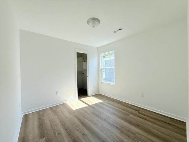 Building Photo - 214 Eagle Edge Dr