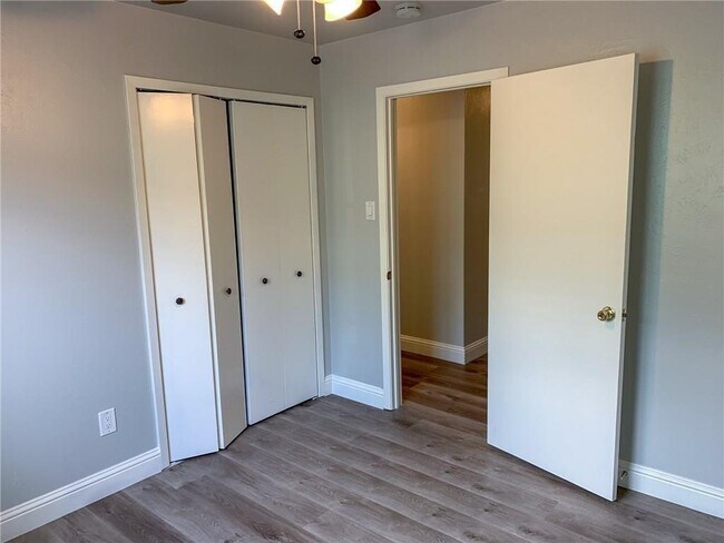 Building Photo - 1604 Holstein Dr