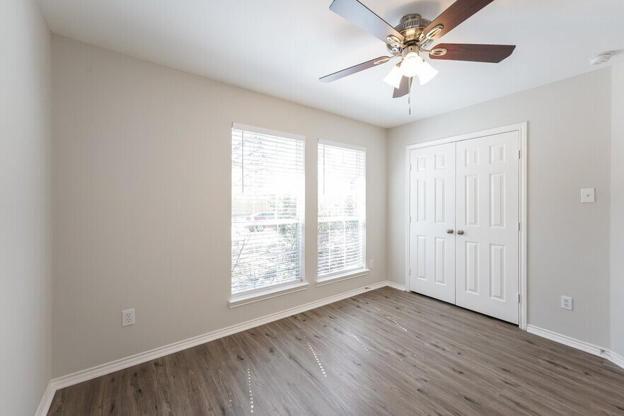 Building Photo - 28506 Carly Cove Ln